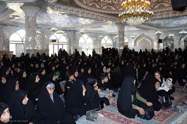 مراسم شیرخوارگان حسینی در نایین