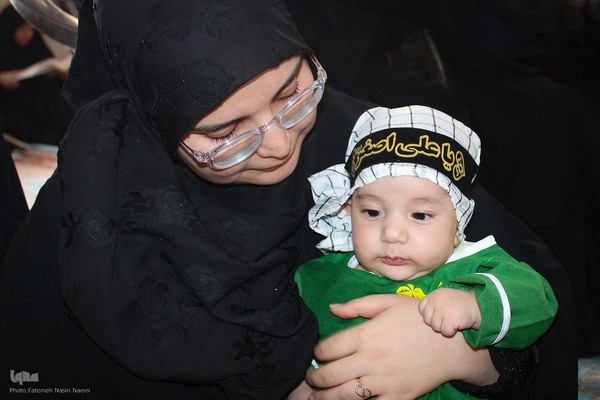 مراسم شیرخوارگان حسینی در نایین