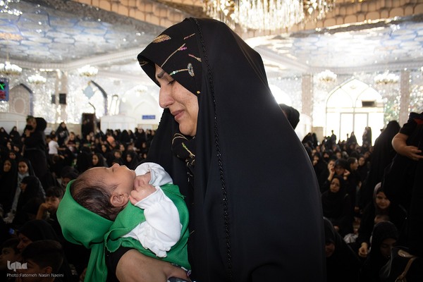 مراسم شیرخوارگان حسینی در نایین