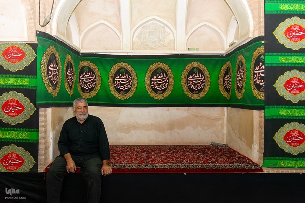 آیین ۳۰۰ ساله نخل‌گردانی در زواره اردستان