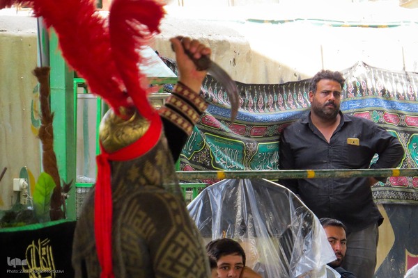 تعزیه ظهر عاشورا در امامزاده سیدابراهیم خمینی‌شهر