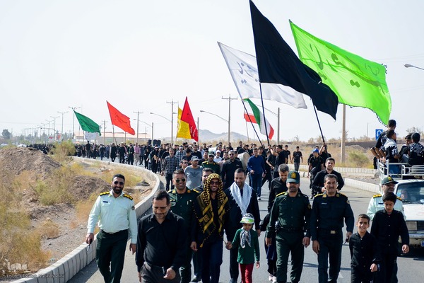 پیادروی جاماندگان اربعین حسینی در نایین