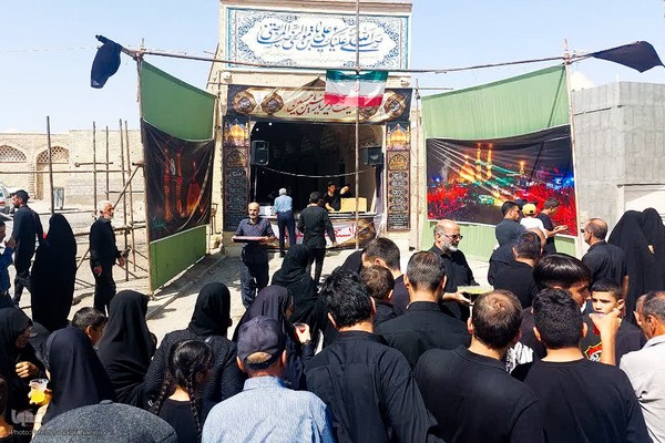 پیادروی جاماندگان اربعین حسینی در نایین