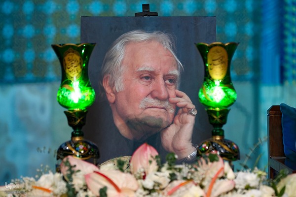 آیین بزرگداشت استاد فرشچیان در اصفهان