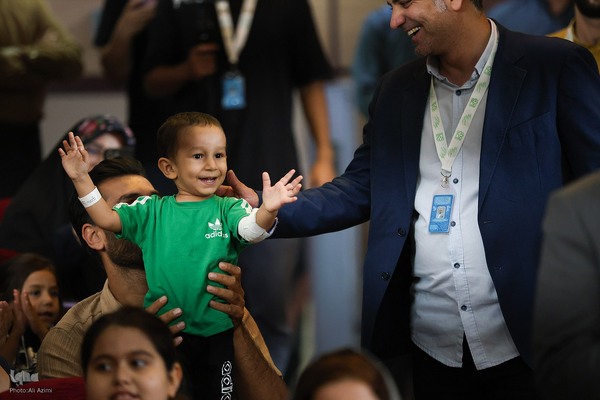 ویژه برنامه «لبخند فرشته‌ها» در اصفهان