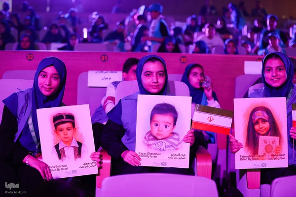 اختتامیه سی‌وهفتمین جشنواره بین‌المللی فیلم‌های کودکان و نوجوانان در اصفهان