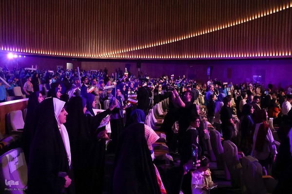 اختتامیه سی‌وهفتمین جشنواره بین‌المللی فیلم‌های کودکان و نوجوانان در اصفهان