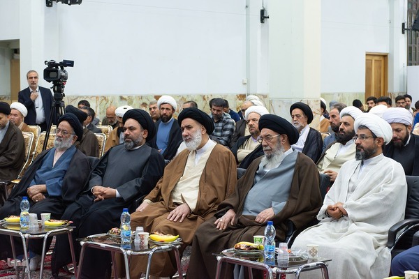 همایش بزرگداشت آیت‌الله دهکردی در اصفهان