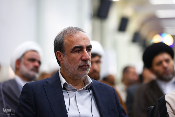 همایش بزرگداشت آیت‌الله دهکردی در اصفهان