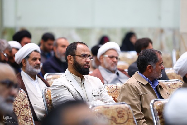 همایش بزرگداشت آیت‌الله دهکردی در اصفهان