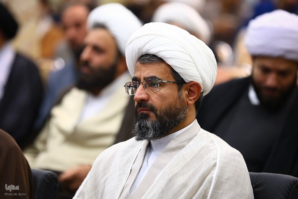 همایش بزرگداشت آیت‌الله دهکردی در اصفهان