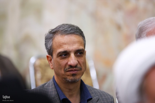 همایش بزرگداشت آیت‌الله دهکردی در اصفهان