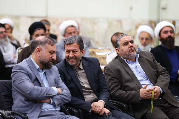 همایش بزرگداشت آیت‌الله دهکردی در اصفهان