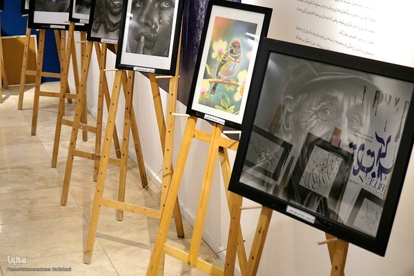 نمایشگاه آثار هنری پرستاران در خانه تاریخی عامری‌های کاشان