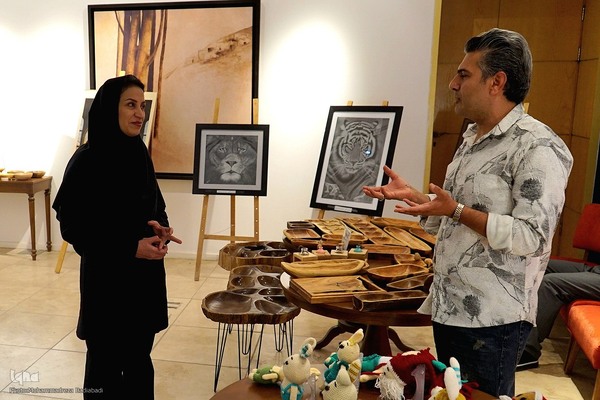 نمایشگاه آثار هنری پرستاران در خانه تاریخی عامری‌های کاشان