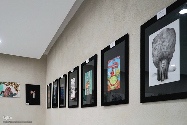 نمایشگاه آثار منتخب دومین جایزه سال سهراب سپهری در کاشان