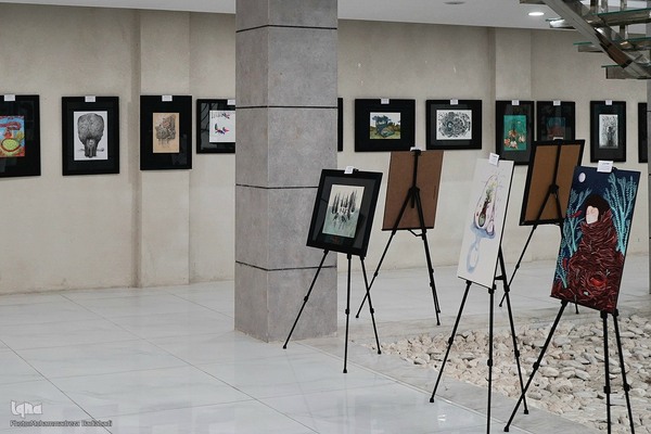 نمایشگاه آثار منتخب دومین جایزه سال سهراب سپهری در کاشان