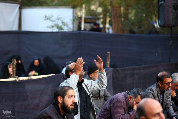 مراسم روضه حضرت زهرا(س) در تخت فولاد