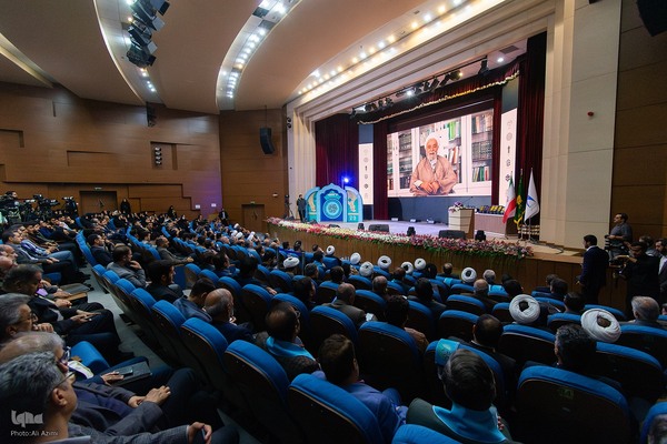 اختتامیه سی‌ونهمین جشنواره ملی قرآن و عترت دانشجویان در اصفهان