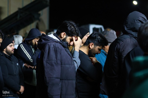 بدرقه کاروان اهالی بهشت از گلستان شهدای اصفهان