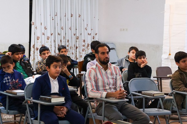 جلسات تخصصی قرائت قرآن در مؤسسه دارالقرآن الکریم قهریزجان