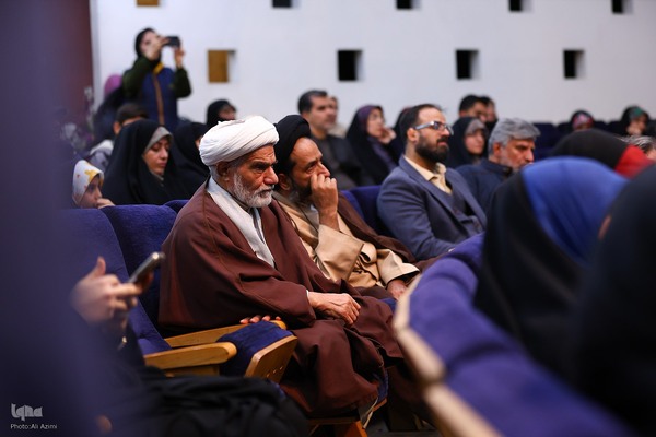 اختتامیه پنجمین کنگره ملی شعر حضرت مادر در اصفهان