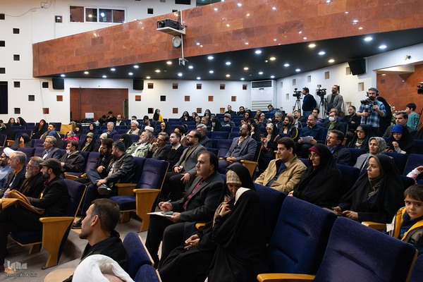 اختتامیه پنجمین کنگره ملی شعر حضرت مادر در اصفهان