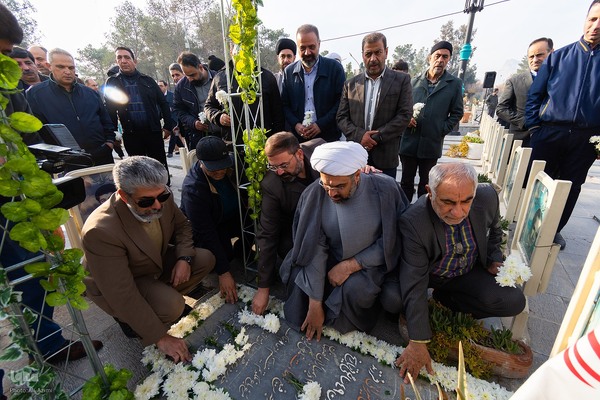 ویژه‌برنامه «مسیح راننده» در گلستان شهدای اصفهان