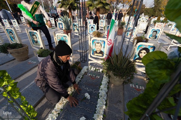 ویژه‌برنامه «مسیح راننده» در گلستان شهدای اصفهان