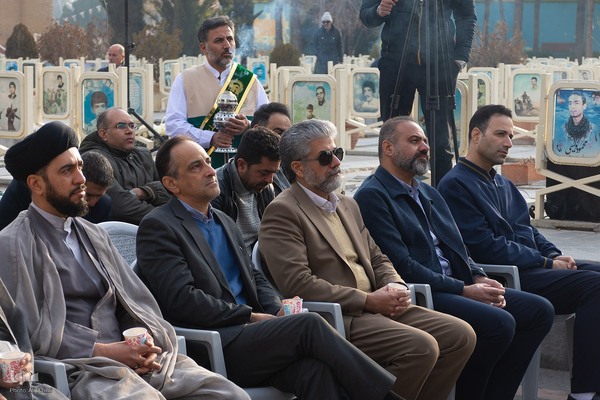 ویژه‌برنامه «مسیح راننده» در گلستان شهدای اصفهان