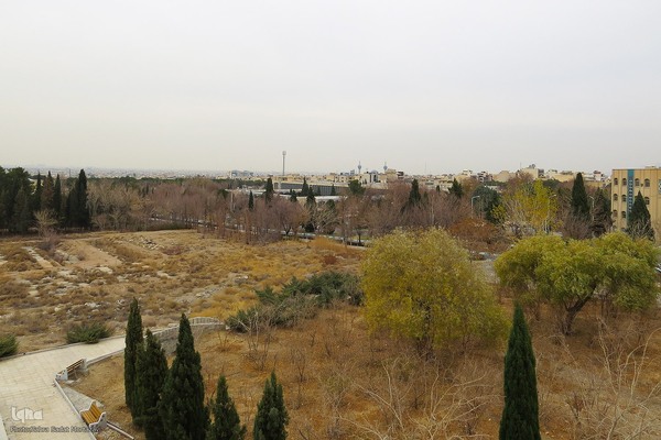 آخرین روز‌های پاییز در دانشگاه اصفهان