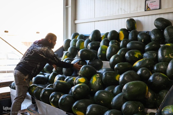 حال و‌ هوای یلدایی اصفهان
