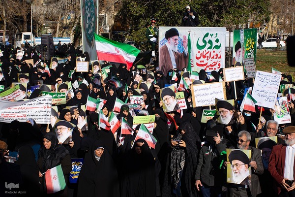 بزرگداشت یوم‌الله ۹دی در اصفهان