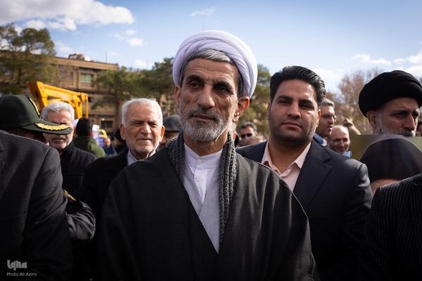 بزرگداشت یوم‌الله ۹دی در اصفهان