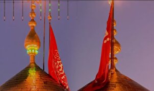 Vidéos | Remplacement des drapeaux aux sanctuaires de l’Imam Hussein et de l’Abbas (as)