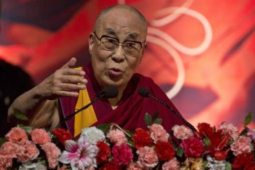 Il Dalai Lama si oppone ad accuse di terrorismo contro i musulmani