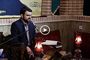 Bacaan Hamid Jalili di kalangan jemaah haji Iran