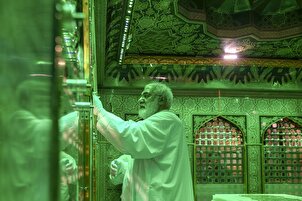 Mga Larawan: Seremonya ng Pag-aalis ng Alikabok na Ginanap sa Dambana ng Imam Reza na Nauna ng Linggo ng Karamat