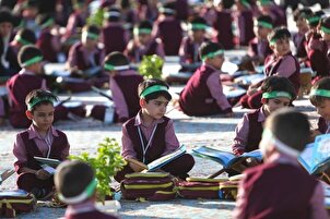 Sa mga Larawan: Nagpunong-abala ang Dambana ni Imam Reza ng Libo-libong mga Batang Nag-aaral sa Quran